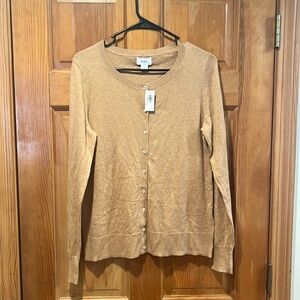 NWT Old Navy women button down cardigan sweater size medium.